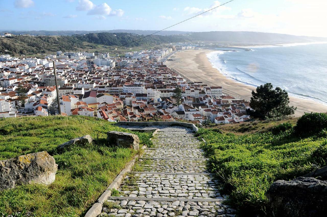 Carol Beach House Apartment Nazare Exterior photo