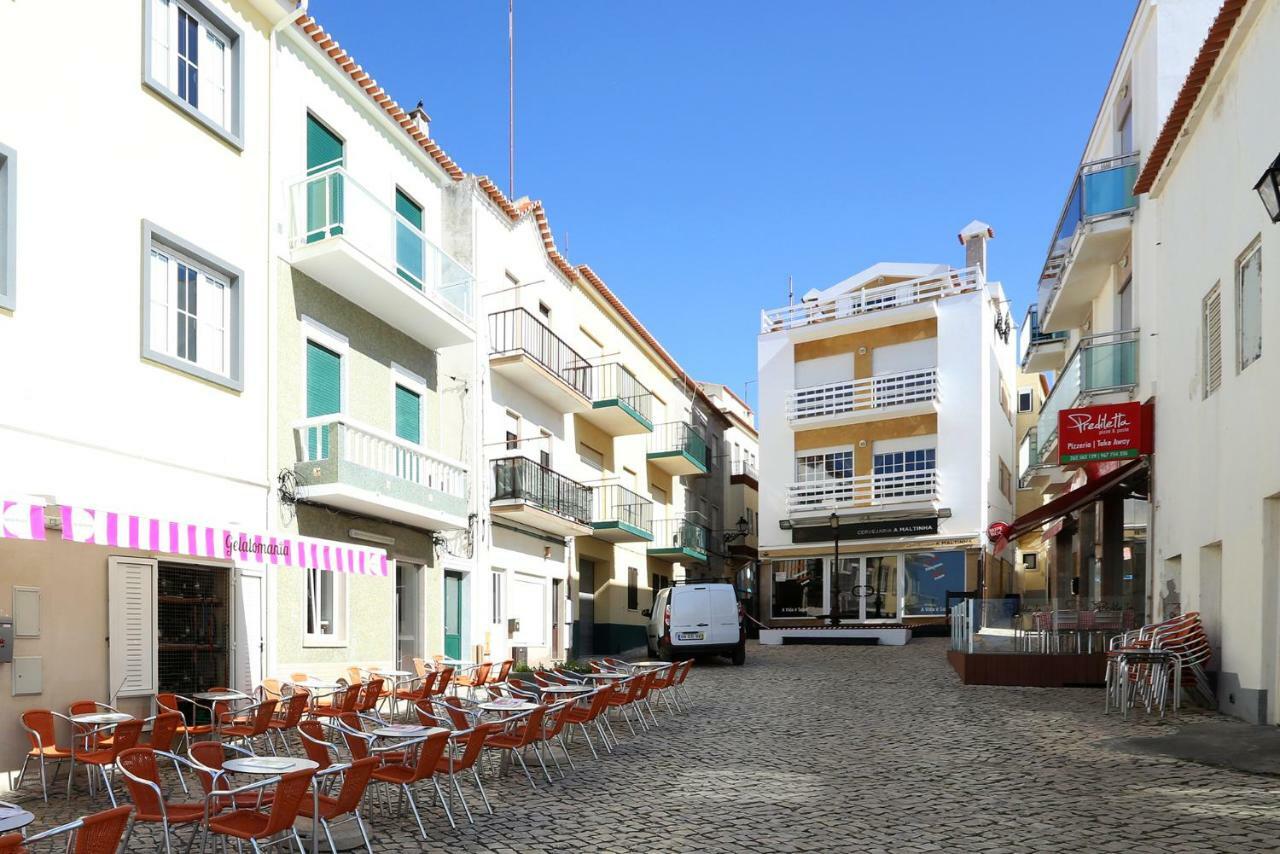 Carol Beach House Apartment Nazare Exterior photo